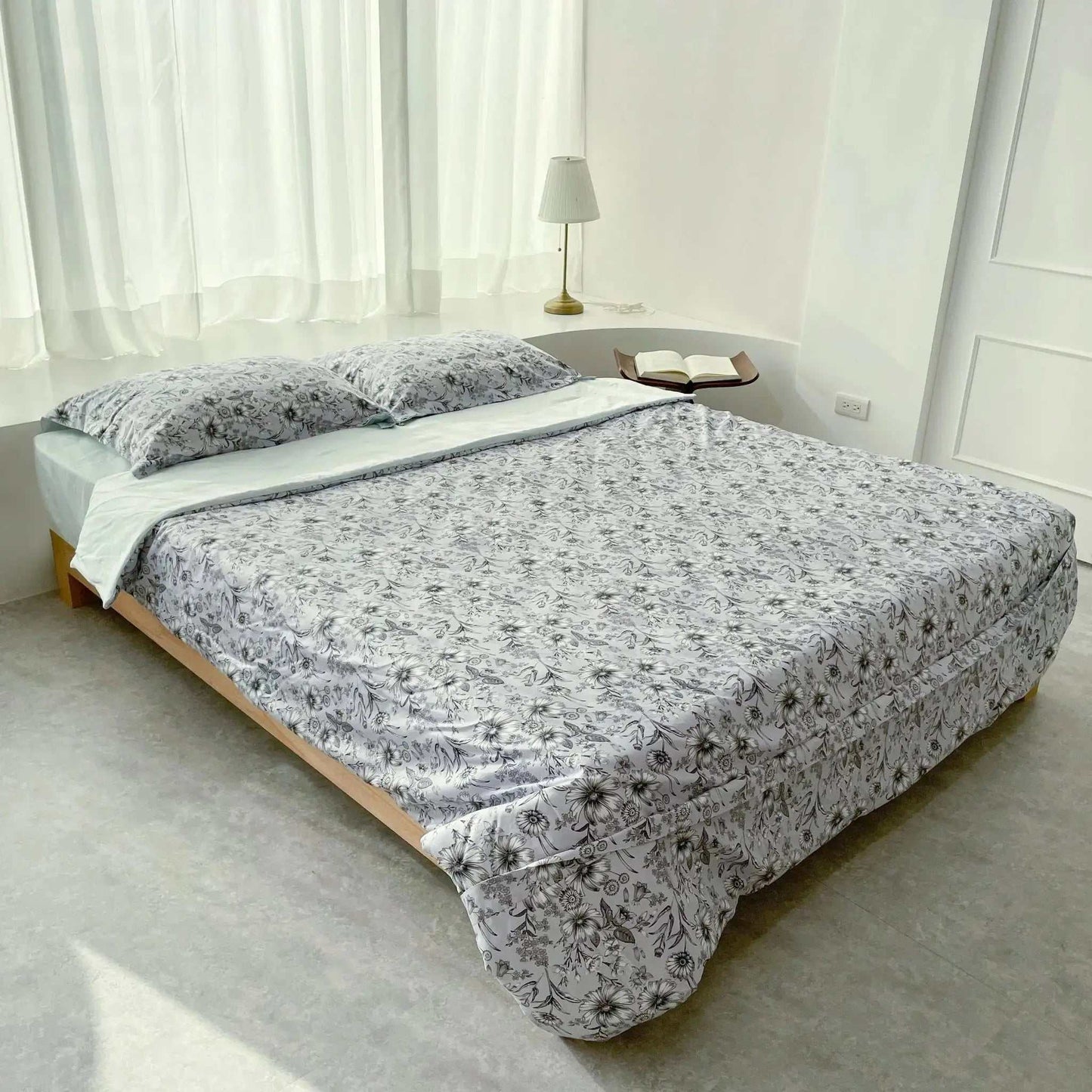 【Savamunt賽芙嫚】 美國品牌寢具 奧地利蘭精天絲™莫代爾 標準/加大雙人 四件床包組/薄被套/鋪棉兩用被(藏花紫) - 采寓生活館采寓生活館-德國NaSaDen台灣總代理