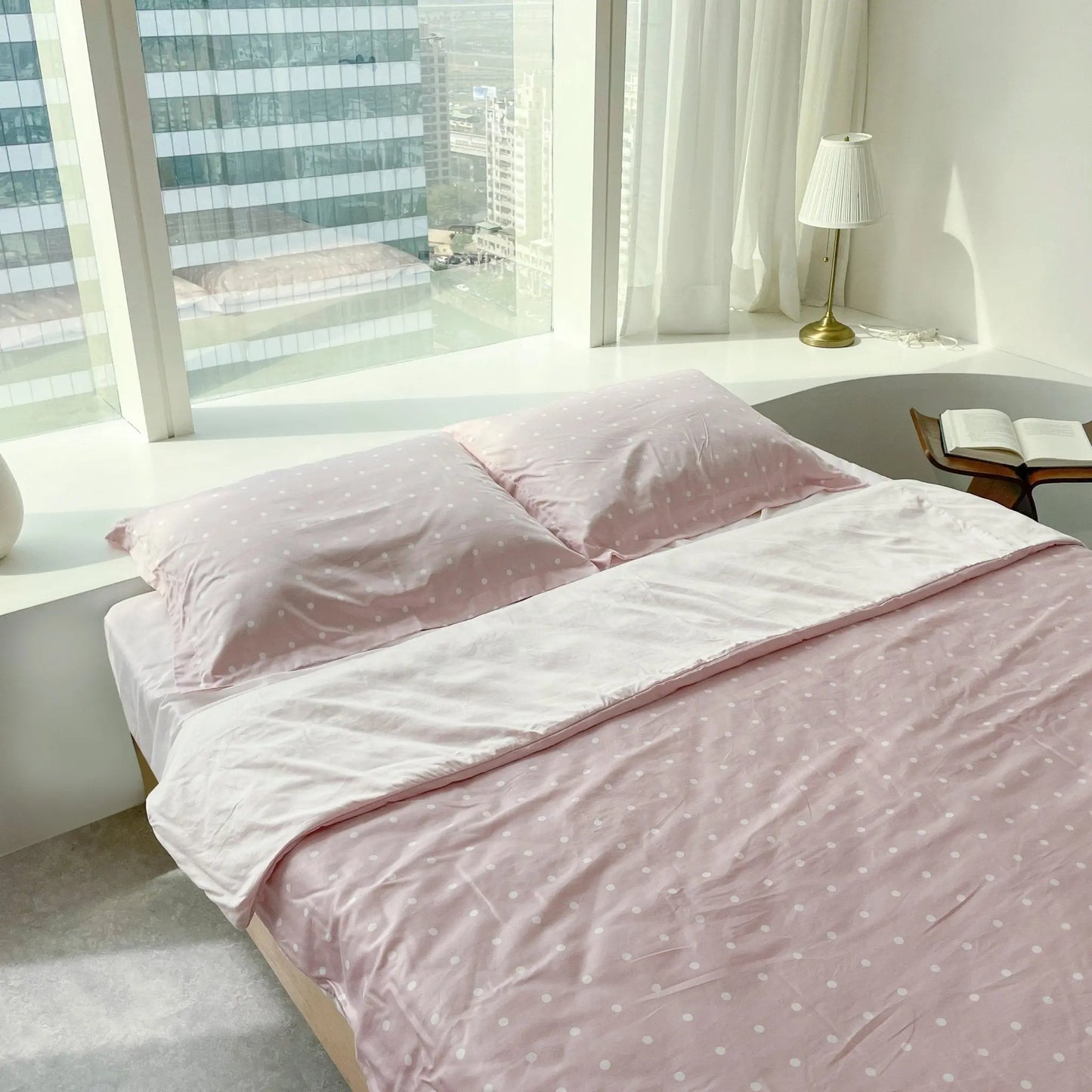 【Savamunt賽芙嫚】 美國品牌寢具 奧地利蘭精天絲™莫代爾 單人/標準/加大/特大雙人三件床包組/薄被套/鋪棉兩用被(粉點點) - 采寓生活館采寓生活館-SAVAMUNT台灣總代理